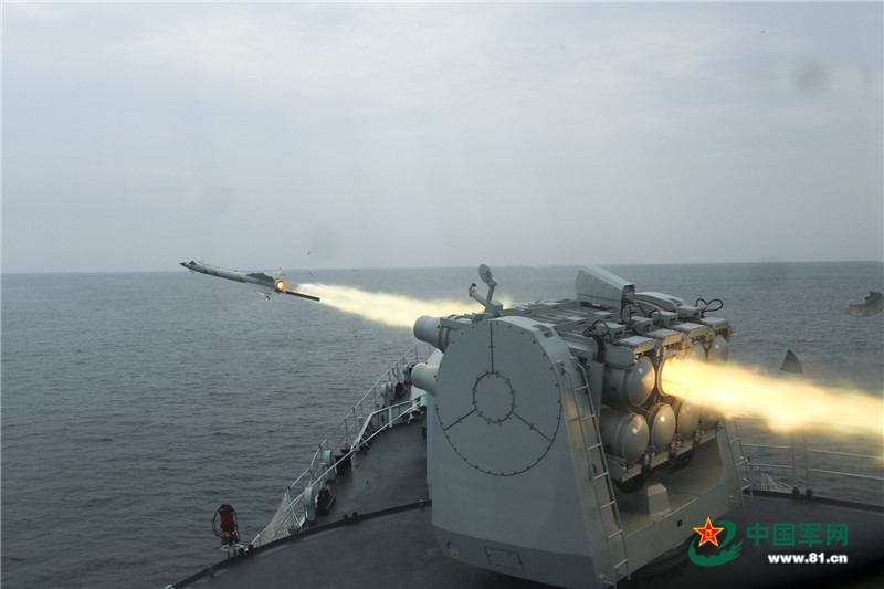 乌军袭击俄黑海舰队两艘登陆舰和多处设施
